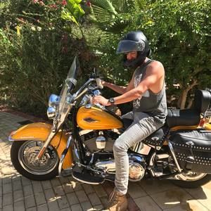 Meet your Posher, Jonathan